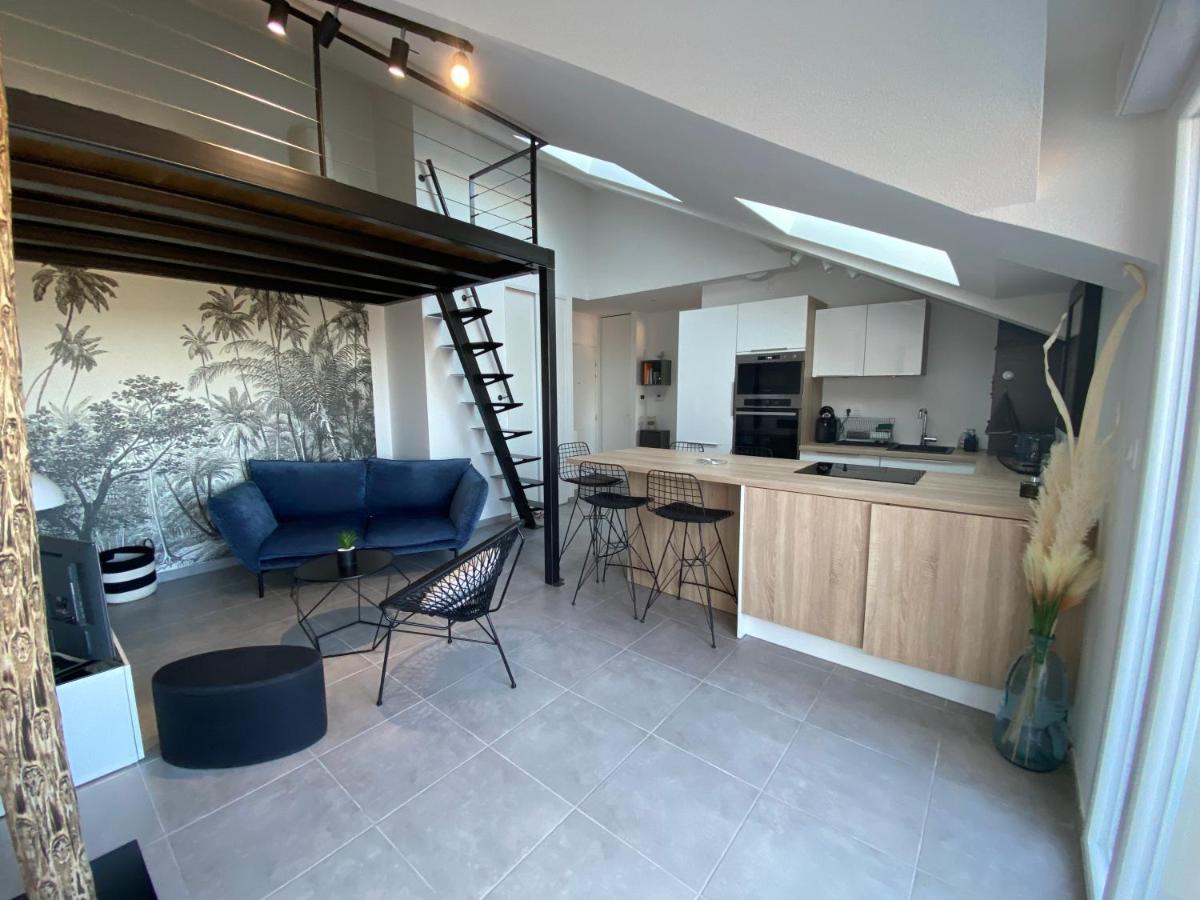 Fleurieux-sur-lʼArbresle Appart & Fleurinoise Balcon Ascenseur Climatisation מראה חיצוני תמונה